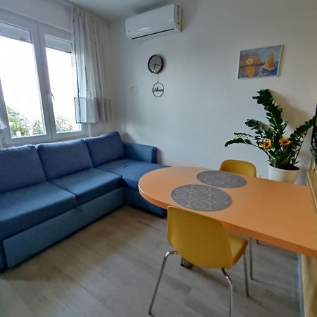 Apartment Rea โคเปร์ ภายนอก รูปภาพ