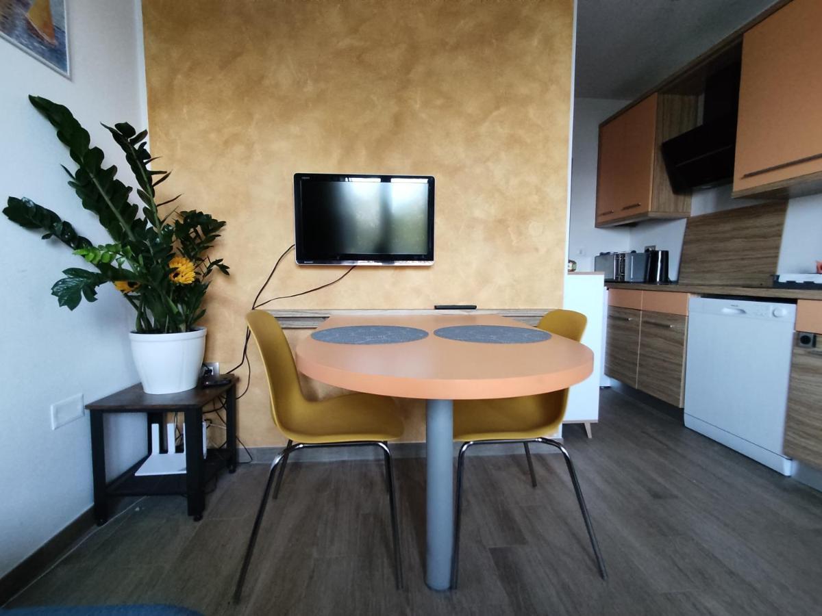 Apartment Rea โคเปร์ ภายนอก รูปภาพ