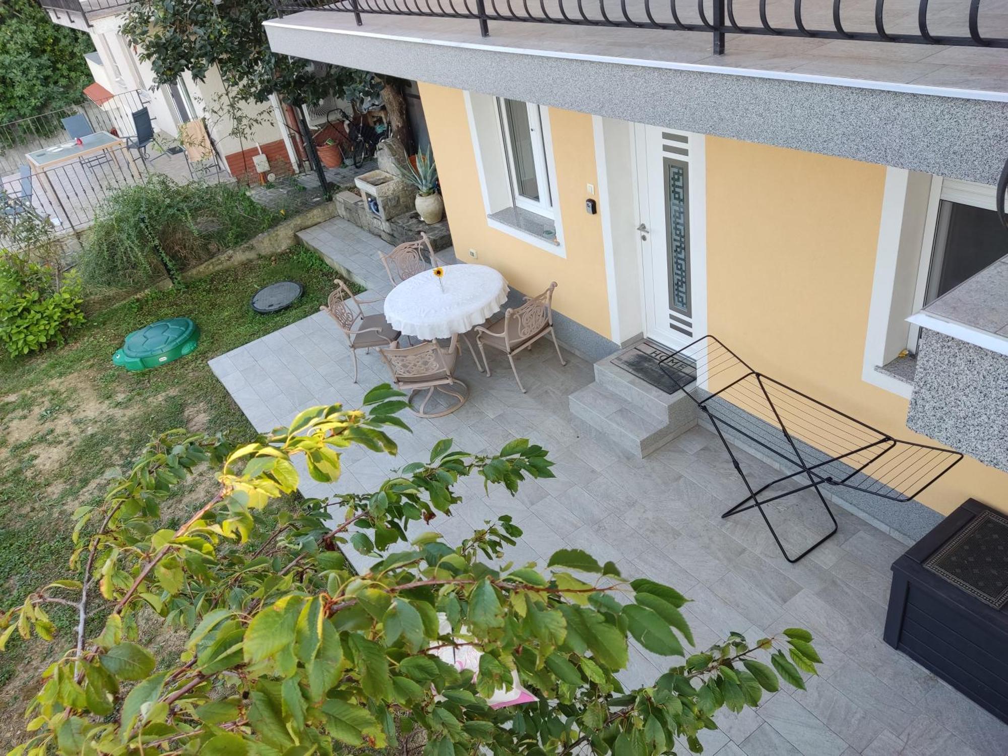 Apartment Rea โคเปร์ ภายนอก รูปภาพ